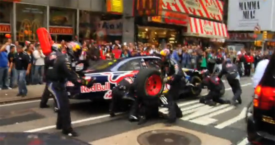 Red Bull : un arrêt au stand en plein Times Square