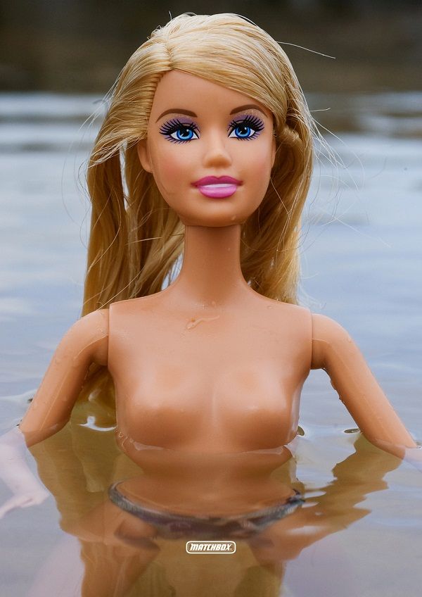 Calendrier Barbie nues