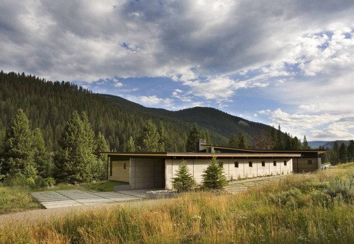 River Bank House (Big Sky - Montana) © Steve Keating Photography