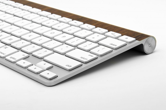 wood apple keyboard © Carbon Fiber Magic