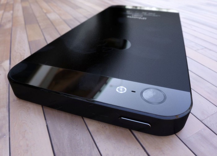 Apple iPhone 5 Concept ©Martin Hajek