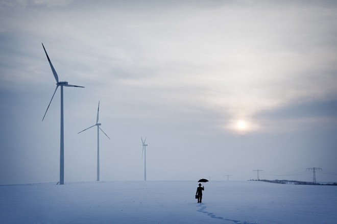 The Traveller In The Cold - Ralph Graef