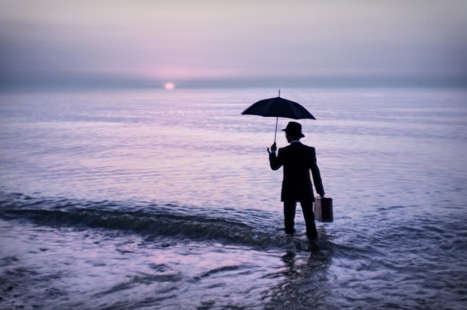 The Traveller And The Sea - Ralph Graef