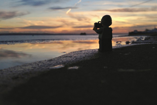 A moment's reflection - Legograpy