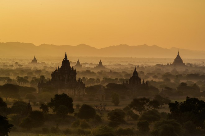 Sunrise @ Bagan
