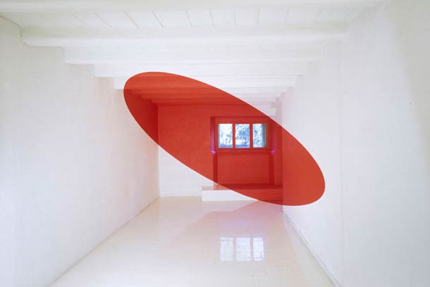 “Ellisse rossa piena per la finestra” Galleria Primo Piano, Rome, Italie - 1995